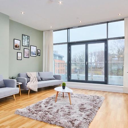 리즈 Large Duplex Penthouse - Parking 아파트 외부 사진