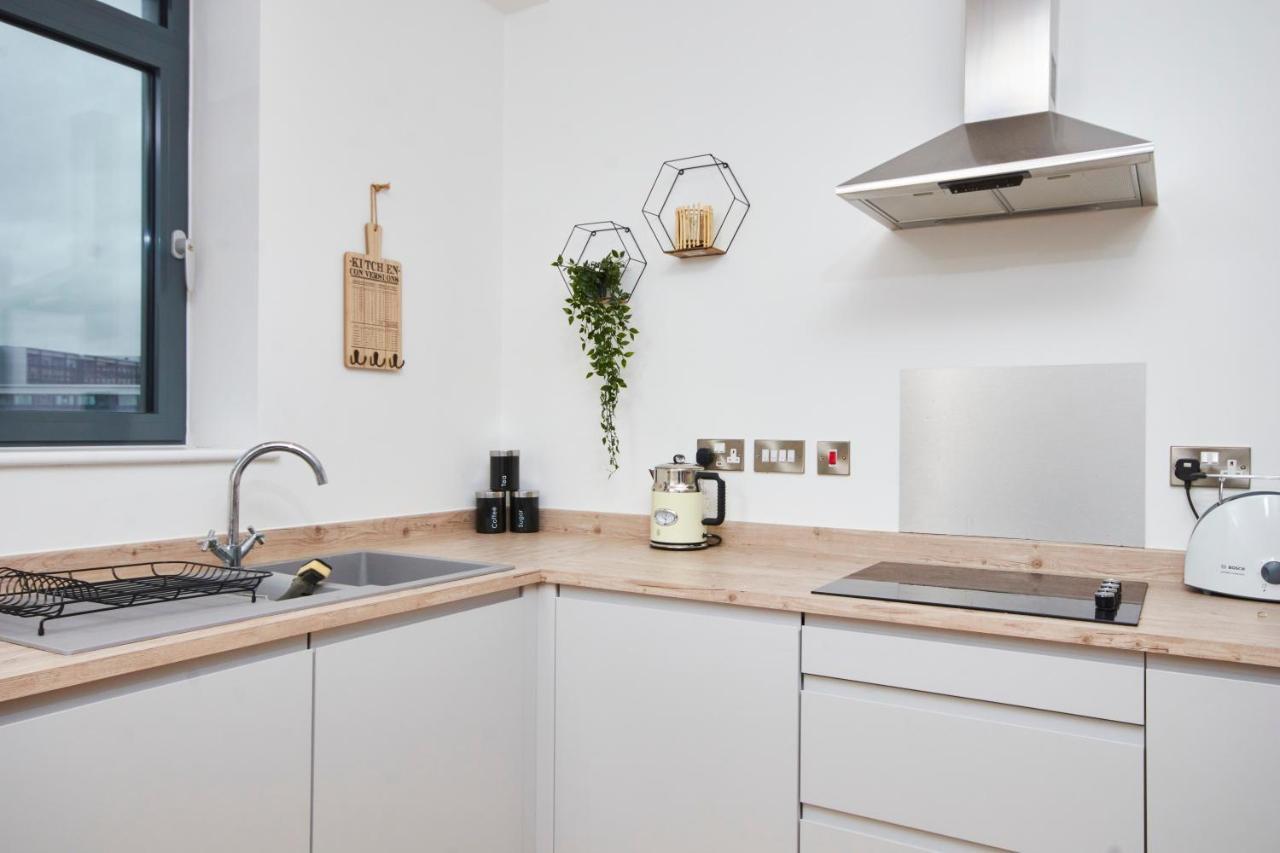 리즈 Large Duplex Penthouse - Parking 아파트 외부 사진