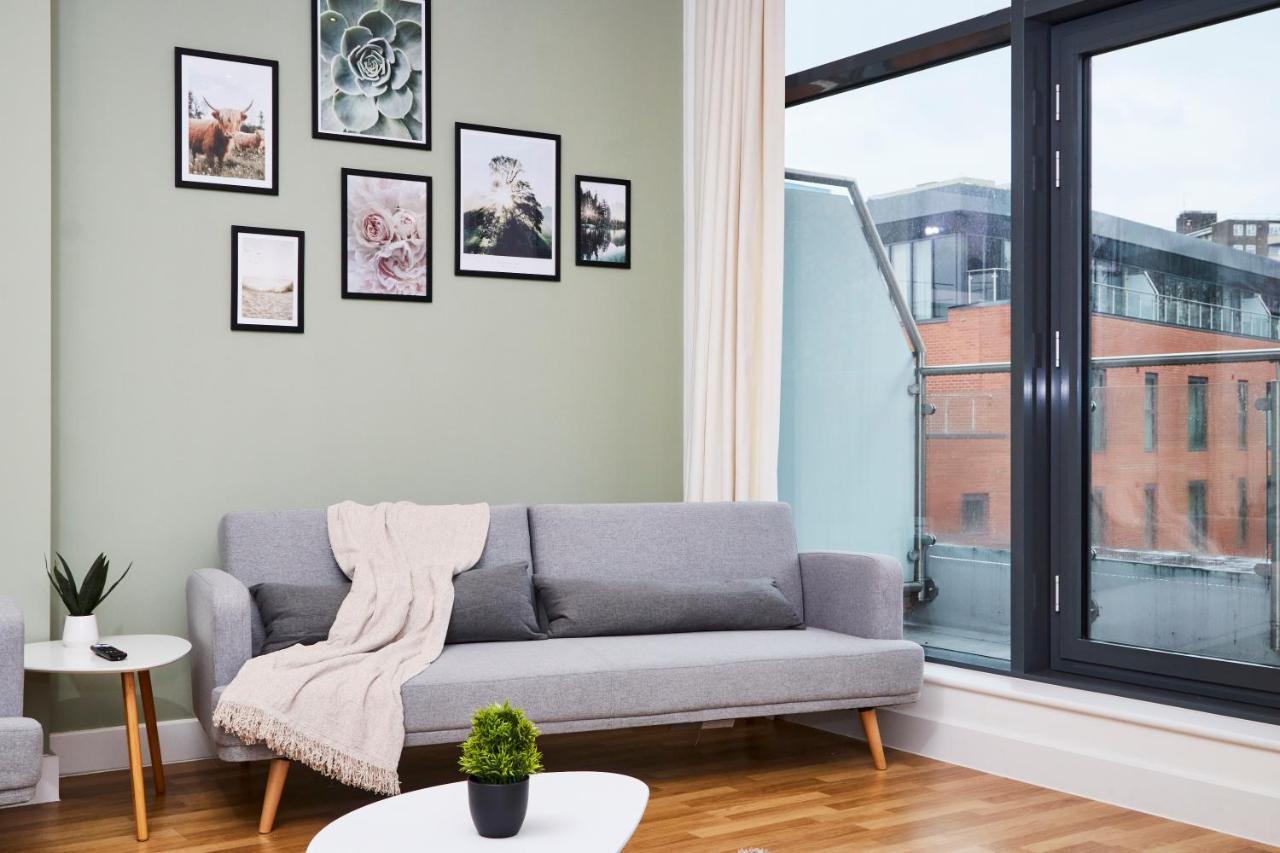 리즈 Large Duplex Penthouse - Parking 아파트 외부 사진